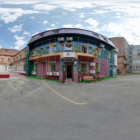 Yellow Unlimited Hotel 4 Харьков Экстерьер фото