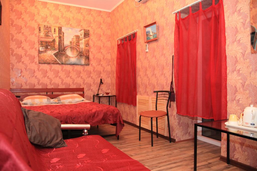 Yellow Unlimited Hotel 4 Харьков Экстерьер фото