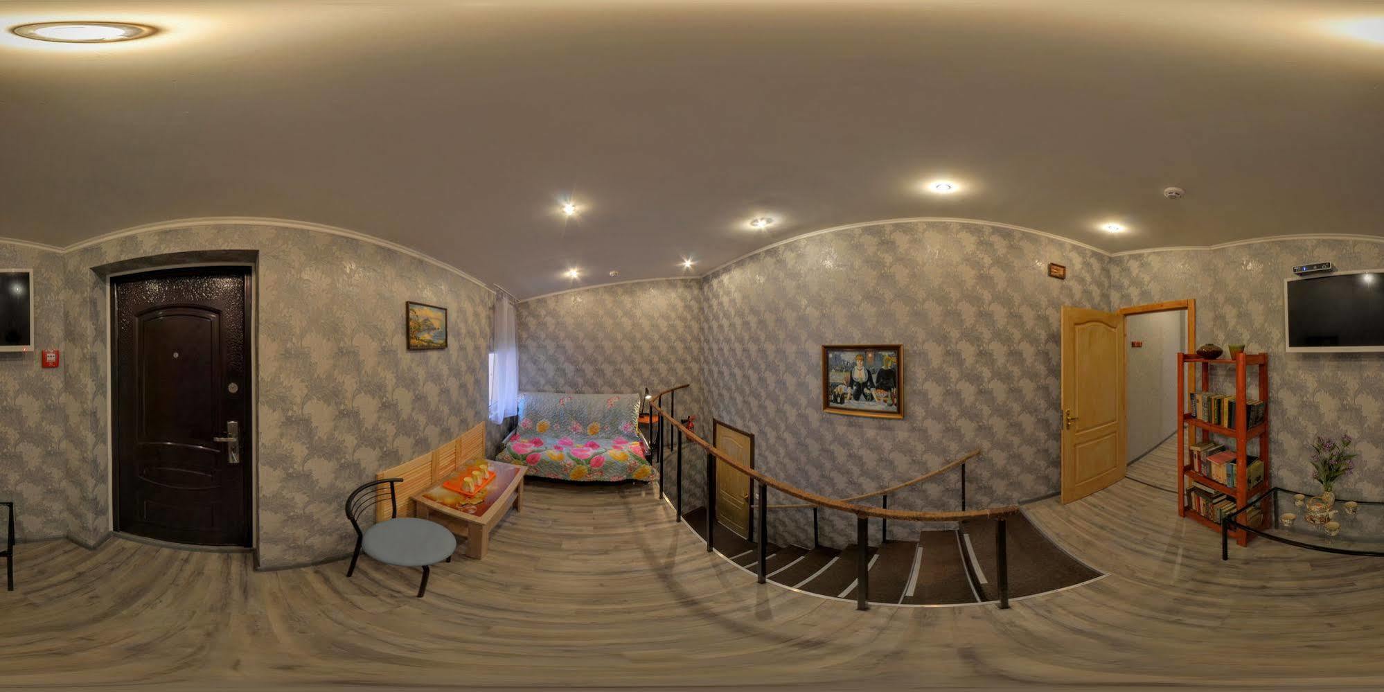 Yellow Unlimited Hotel 4 Харьков Экстерьер фото