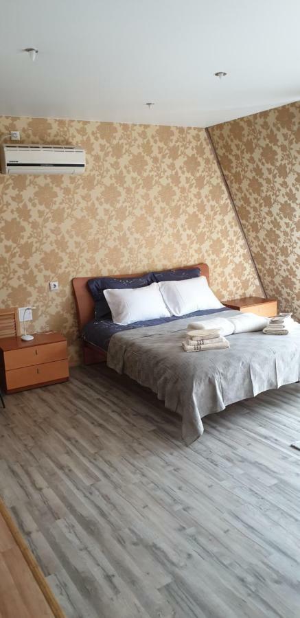 Yellow Unlimited Hotel 4 Харьков Экстерьер фото
