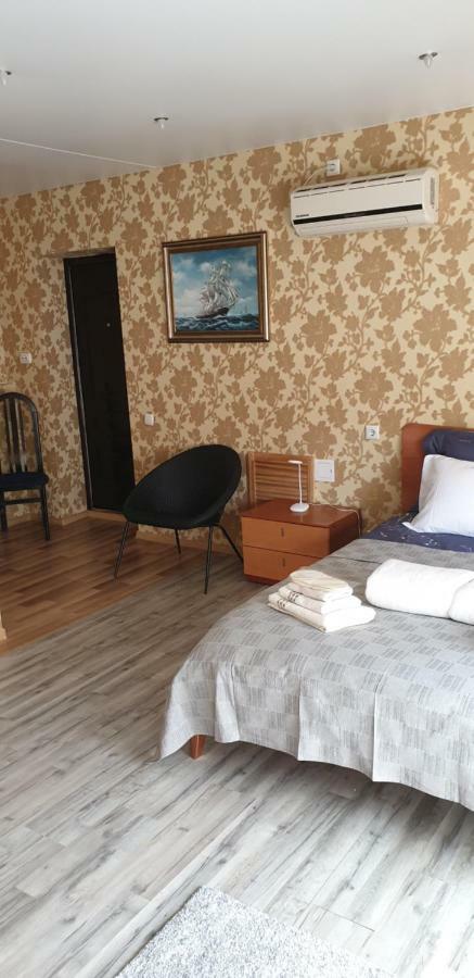 Yellow Unlimited Hotel 4 Харьков Экстерьер фото